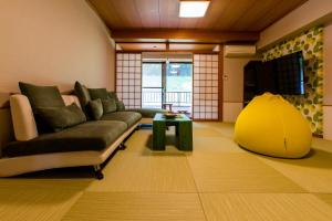 Posezení v ubytování Mashikokan Satoyama Resort Hotel