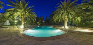 Der Swimmingpool an oder in der Nähe von Hotel Pilalidis