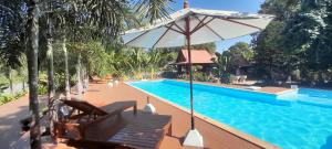 Πισίνα στο ή κοντά στο Pasak River House Home stay