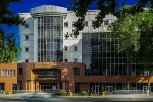 una vista exterior de un edificio en Darhan Boutique Hotel, en Tashkent