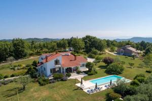 Phong cảnh thiên nhiên gần biệt thự