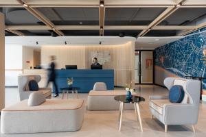 Posezení v ubytování Holiday Inn Express Rayong