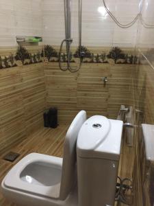 Ванная комната в Kandy Mount View hotel