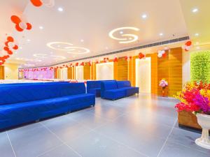 Hotel Anju Shree Inn-Near Jaipur Airport Terminal 1的休息区