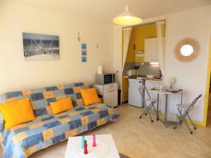 Гостиная зона в Royan - STUDIO LUMINEUX au calme - 30m de la PLAGE - Quartier du PARC