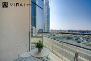 Nespecifikovaný výhled na destinaci Dubaj nebo výhled na město při pohledu z apartmánu