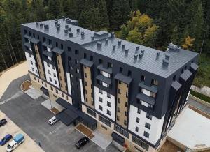 Budova, kde se aparthotel nachází