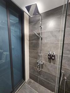 A bathroom at 体验奢华与宁静的缩影星空灯 电影房 Nexflix 500网速