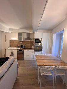 Η κουζίνα ή μικρή κουζίνα στο Maison 1807 +20 φωτογραφίες