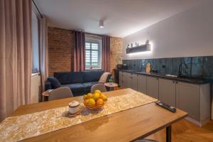 Nhà bếp/bếp nhỏ tại Apartamenty Śnieżna 12 Lądek- Zdrój