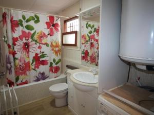 Kúpeľňa v ubytovaní BRAMANT 5 - Primera planta con terraza, vistas al mar y parking. - ES-228-77