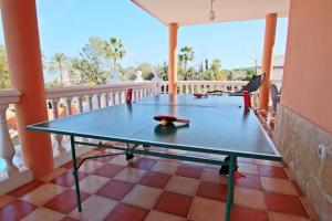 Stolní tenis v ubytování TESS Villa Paradise nebo okolí