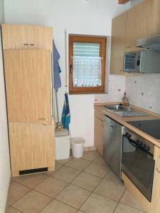 Dapur atau dapur kecil di Ferienhaus Walther