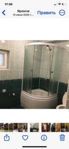 マイコリチンにあるDariannaのバスルーム(鏡付きシャワー付)