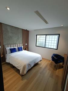 Gallery image of Eugenio SUEtes in Mexico City