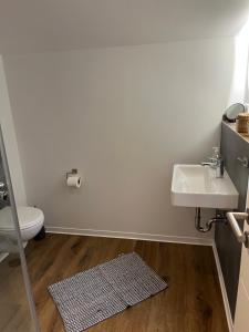 Fotografie z fotogalerie ubytování Wohnung Bö - Alte Schule v destinaci Glowe