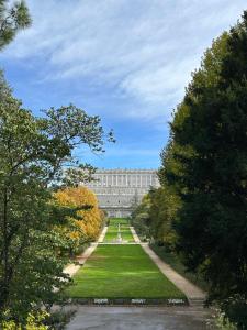 a view of the palace of versailles from the gardens at Estudio céntrico zona palacio in Madrid