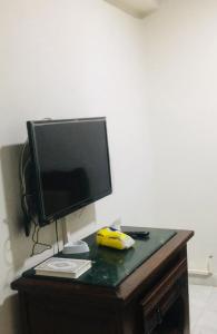 TV a/nebo společenská místnost v ubytování المعموره الشاطئ