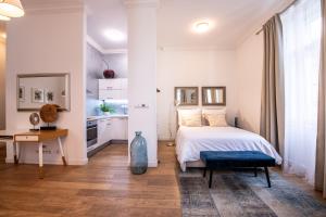 Posteľ alebo postele v izbe v ubytovaní Modern Downtown APT - renovated, on ideal location