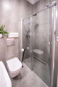 Kúpeľňa v ubytovaní Modern Downtown APT - renovated, on ideal location
