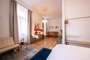 Posteľ alebo postele v izbe v ubytovaní Modern Downtown APT - renovated, on ideal location