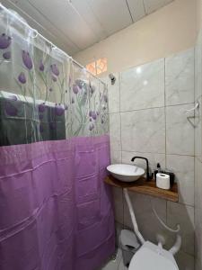 ห้องน้ำของ Suite 2 - Green Praia bonita hospedagem