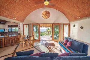 Gallery image of Casa Guadalupe, Oceanview Tranquility, Heated Pool in Aticama