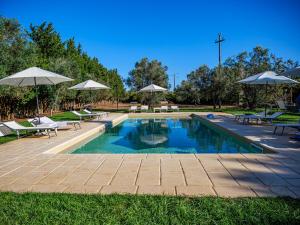 The swimming pool at or close to Masseria Fagà