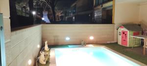 Bazén v ubytování Can Romaní - Casa compartida con propietario - Baño compartido nebo v jeho okolí
