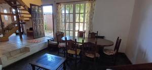 马德普拉塔CASA A 6 CUADRAS PLAYA PUNTA MOGOTES, P/6 PERS.的相册照片