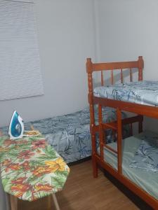 Cama ou camas em um quarto em Apartamento na Praia do Forte em Cabo Frio apto N113