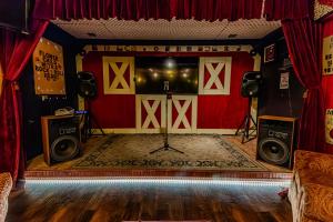 Afbeelding uit fotogalerij van The Honky Tonk Cabin in Long Valley Junction +28 foto's