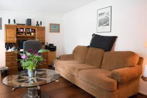 Posezení v ubytování 2 room luxury suite near airport & The Woodlands