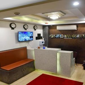 TV a/nebo společenská místnost v ubytování GATEWAY INN