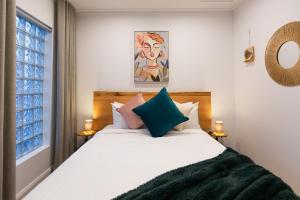 Ένα ή περισσότερα κρεβάτια σε δωμάτιο στο Linear Guest Apartment - Luxury in the city