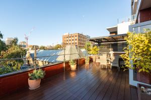 Μπαλκόνι ή βεράντα στο Linear Guest Apartment - Luxury in the city