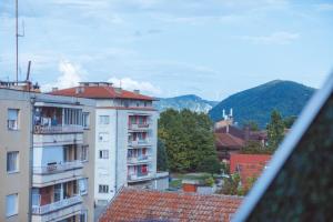 Nespecifikovaný výhled na hory nebo výhled na hory při pohledu z apartmánu