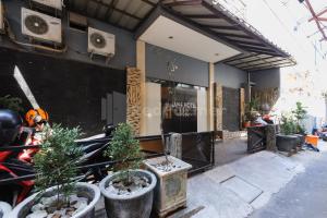 Ospiti di Ian Hotel Jaksa Mitra RedDoorz