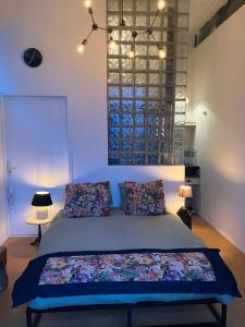 Postel nebo postele na pokoji v ubytování Zeemeermin