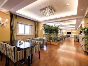 Restaurace v ubytování Park Inn by Radisson Shanghai Downtown