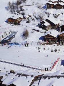 冬天的Chalet Mélèze skis aux pieds Alpes, Sainte-Foy station 1550