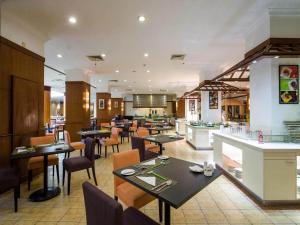 Restaurace v ubytování Park Inn by Radisson Shanghai Downtown