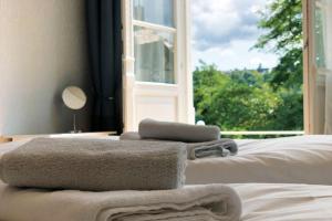 Postel nebo postele na pokoji v ubytování Hotel Kleiner Riesen