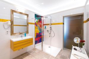Koupelna v ubytování Hotel Kleiner Riesen