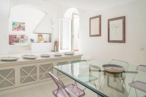 Kuchyň nebo kuchyňský kout v ubytování Villa Borboleta By Elite Villas