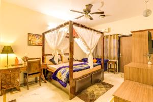 Φωτογραφία από το άλμπουμ του House Of Comfort , Greater Noida - Luxury With Kitchen Access σε Greater Noida