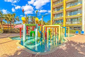 Immaculate Ocean View Suite!-Caravelle Resort 1004-Sleeps 6 Guests!内部或周边的泳池