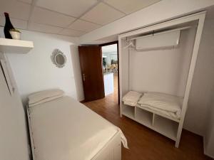 Ένα ή περισσότερα κρεβάτια σε δωμάτιο στο Aracena Cozy Hideaway +35 φωτογραφίες