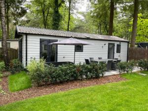 Zahrada ubytování Luxe chalet (gloednieuw!) in Hoenderloo