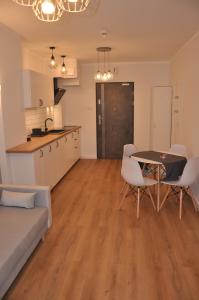 Η κουζίνα ή μικρή κουζίνα στο Malinówka Izerska +2 φωτογραφίες